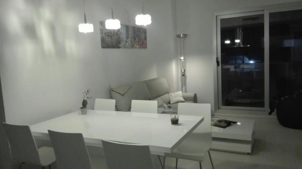 Edificio Attikos - Solo Familias Lägenhet Gandía Exteriör bild