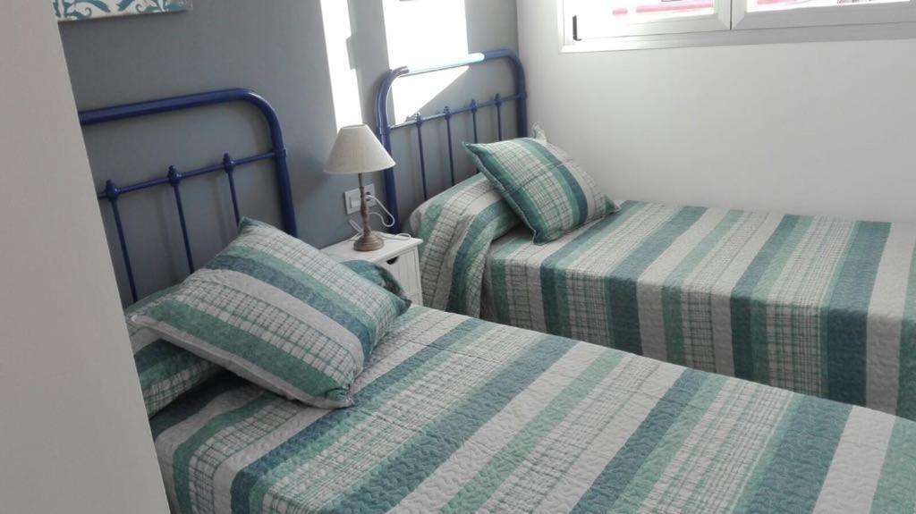 Edificio Attikos - Solo Familias Lägenhet Gandía Exteriör bild